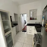 Quarto Copacabana Proximo A Praia E Metro